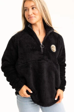 Realtree Women's Jolene Black Sherpa 1/4 Zip Pullover