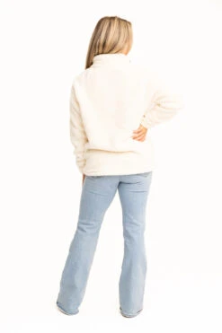 Realtree Women's Jolene Gray Sherpa 1/4 Zip Pullover -Richardson US Shop C30384 TN FULL BACK 54862.1693240774