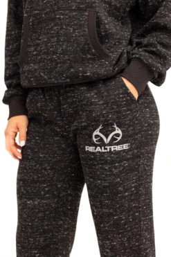 Realtree Women's Applejack Black Speckled Fleece Jogger -Richardson US Shop C30387 BK LOGO 26850.1693236458