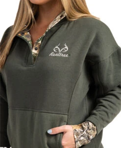 Realtree Women's Aspen 1/4 Snap Fleece Pullover -Richardson US Shop Green Edge QZ 880x10803 02599.1682542628