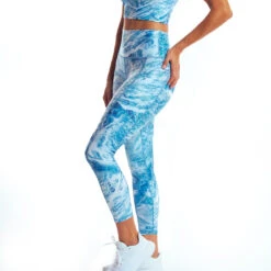 Realtree Women's 7/8 Leggings With Cell Pockets | Aspect -Richardson US Shop Leggings BL 97502.1688074152